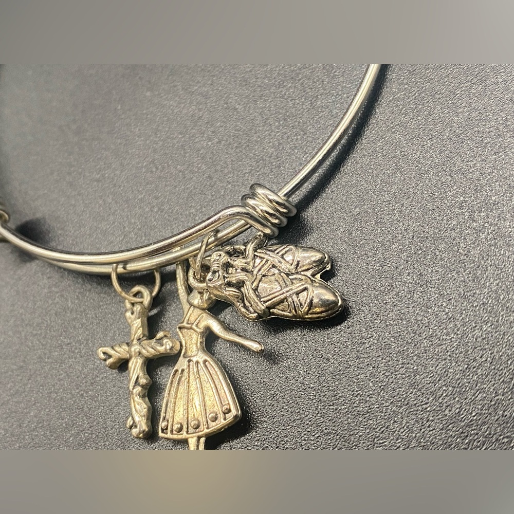 Item 928 Faith & Dance Charm Bracelet - Picture 2 of 4
